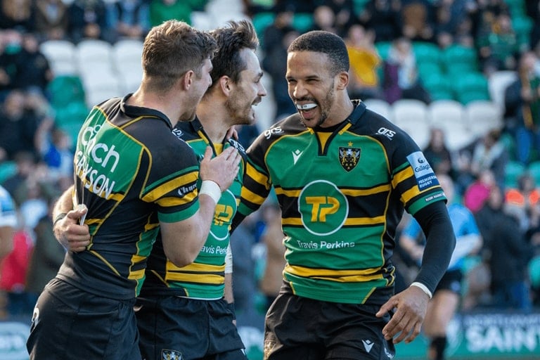 Rugby player wearing smart mouthguard