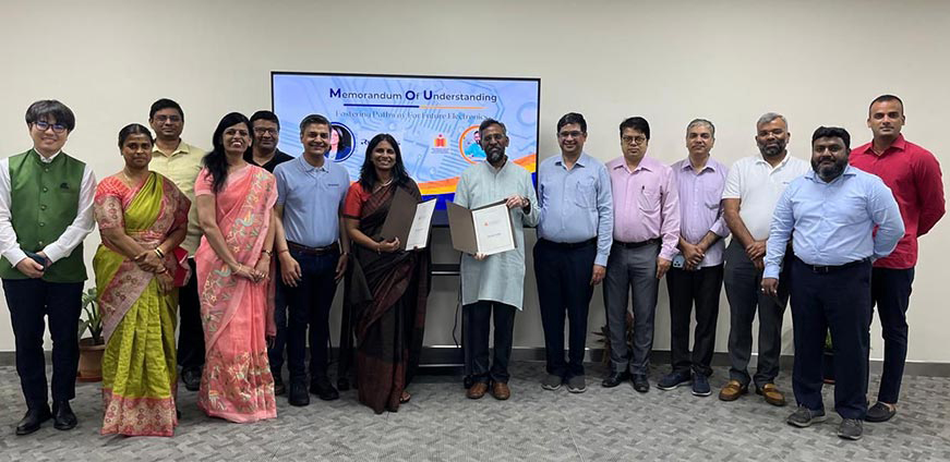 MOU signing with the Indian Institute of Technology Hyderabad for VLSI research and collaboration photo