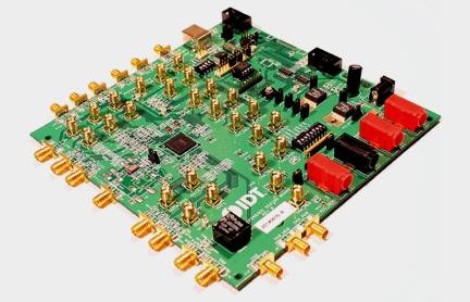 82EBP33831 Evaluation Board - side view